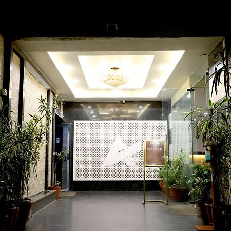 Hotel Blue Pearl بوبال المظهر الخارجي الصورة