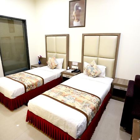 Hotel Blue Pearl بوبال المظهر الخارجي الصورة