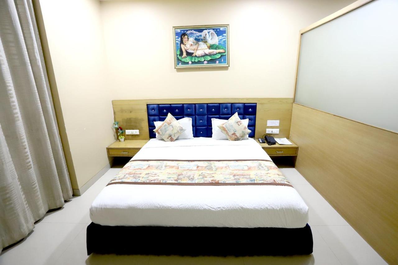 Hotel Blue Pearl بوبال المظهر الخارجي الصورة
