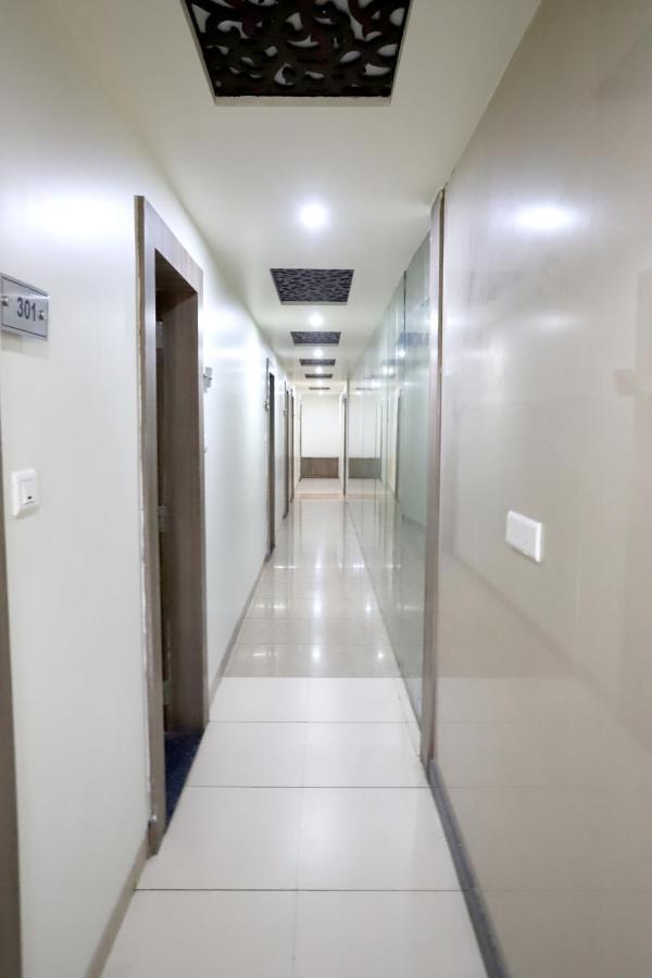Hotel Blue Pearl بوبال المظهر الخارجي الصورة