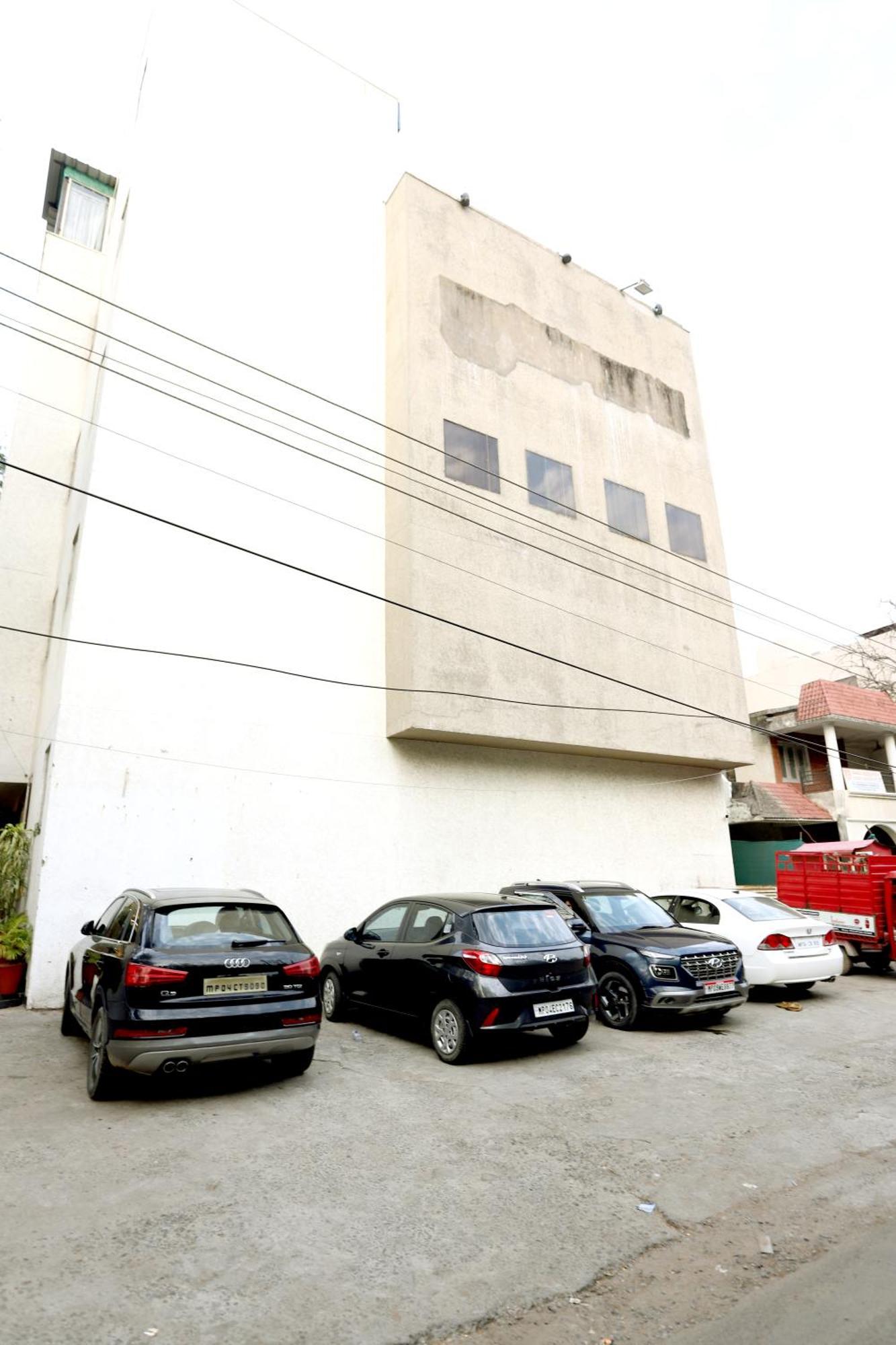 Hotel Blue Pearl بوبال المظهر الخارجي الصورة